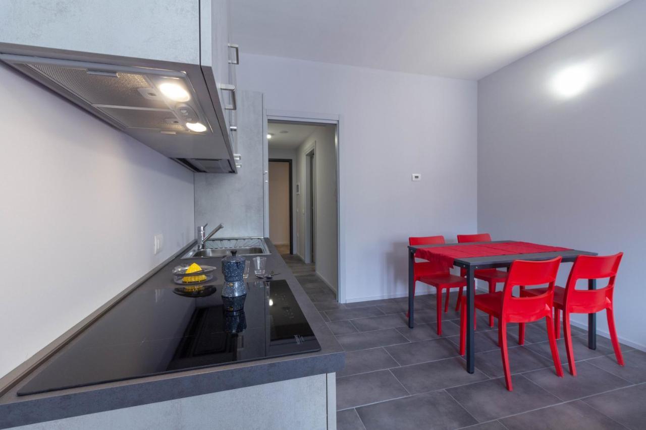 Appartamento Papavero - Affitti Brevi Italia Lecco Exteriör bild